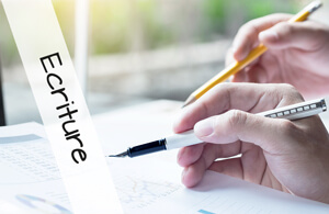 Stylo publicitaire personnalisé avec logo pour entreprise et association à prix discount 
