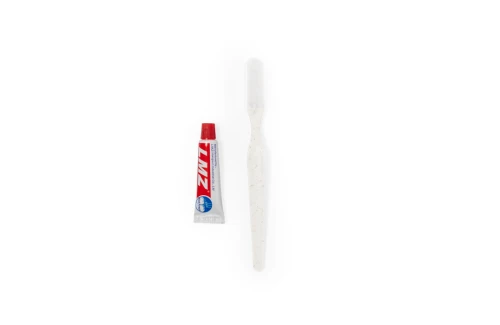 Set dentaire personnalisé avec brosse à dents et dentifrice
