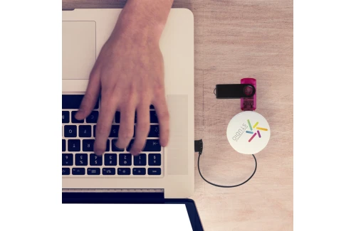 Hub USB personnalisé Niyel en forme arrondie et bicolore